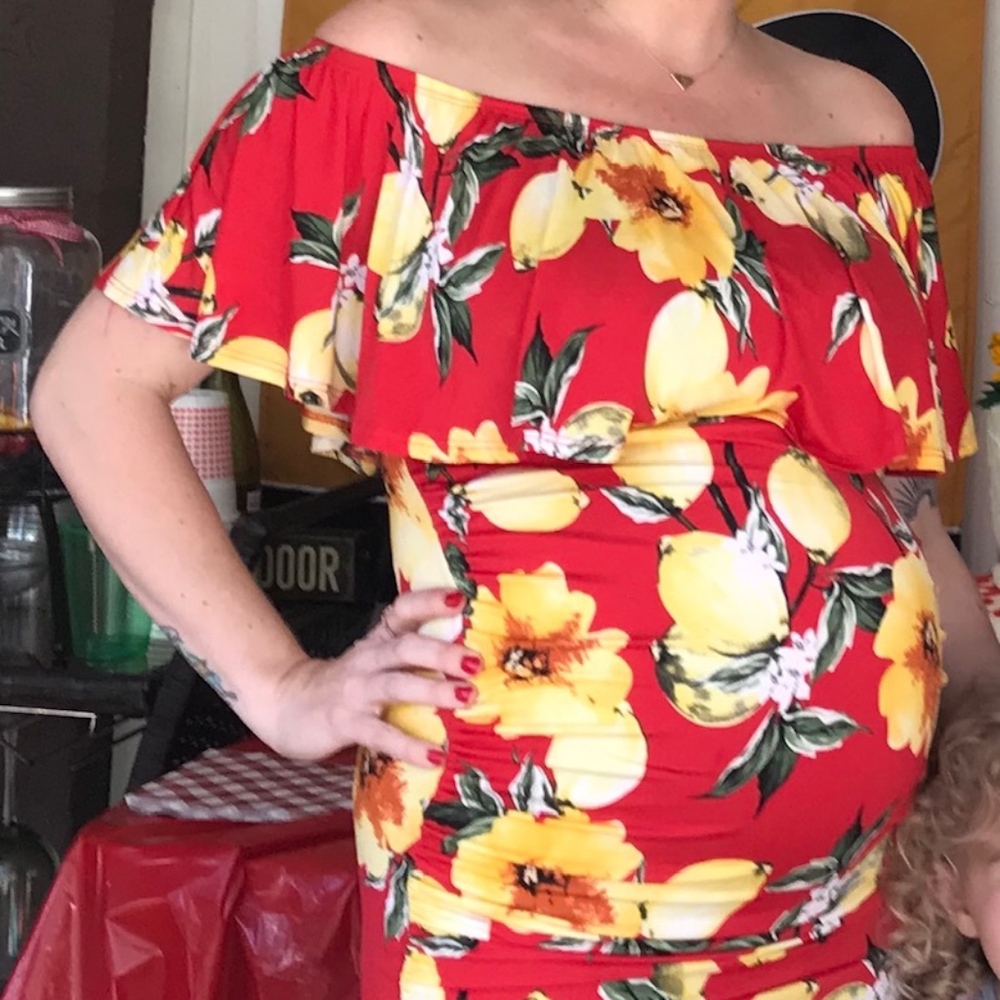 Host Pick 💎 Lemon Cold Shoulder Maternity Dress